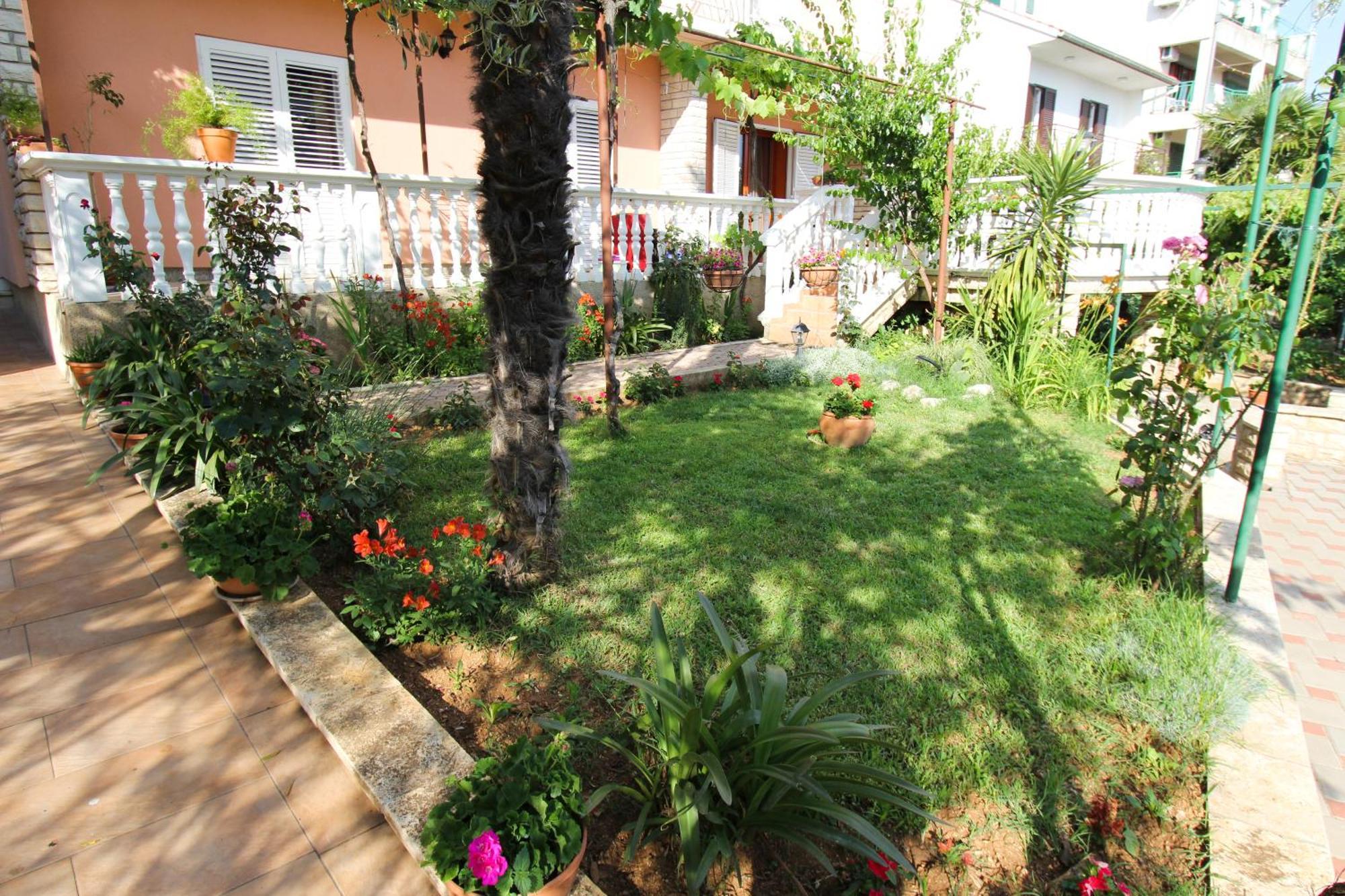 Apartmani Roje Sveti Filip I Jakov Ngoại thất bức ảnh